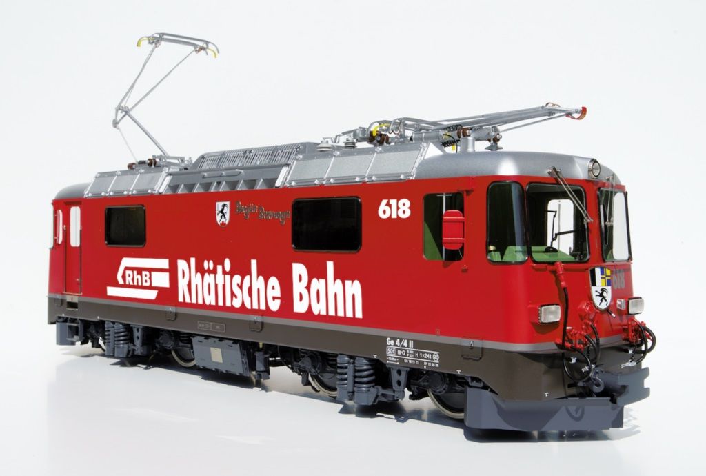 Farbe rot, Lampentyp eckig, Wappen "Bergün/Bravuogn", Design Rhätische Bahn